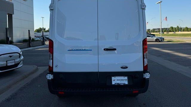 2022 Ford E-Transit 350