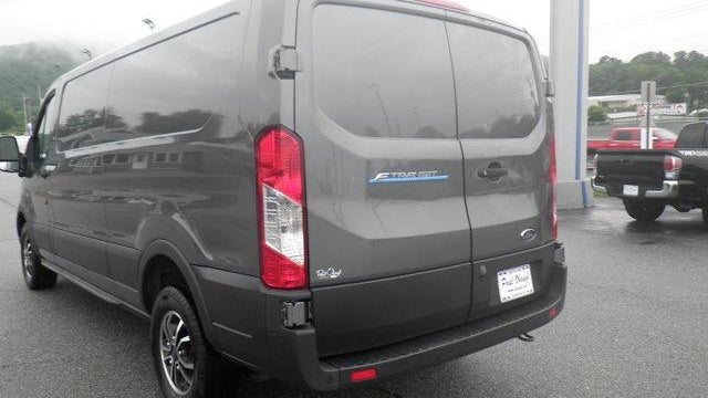 2022 Ford E-Transit 350