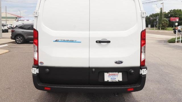 2023 Ford E-Transit 350