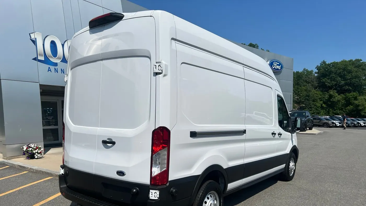 2024 Ford Transit 350