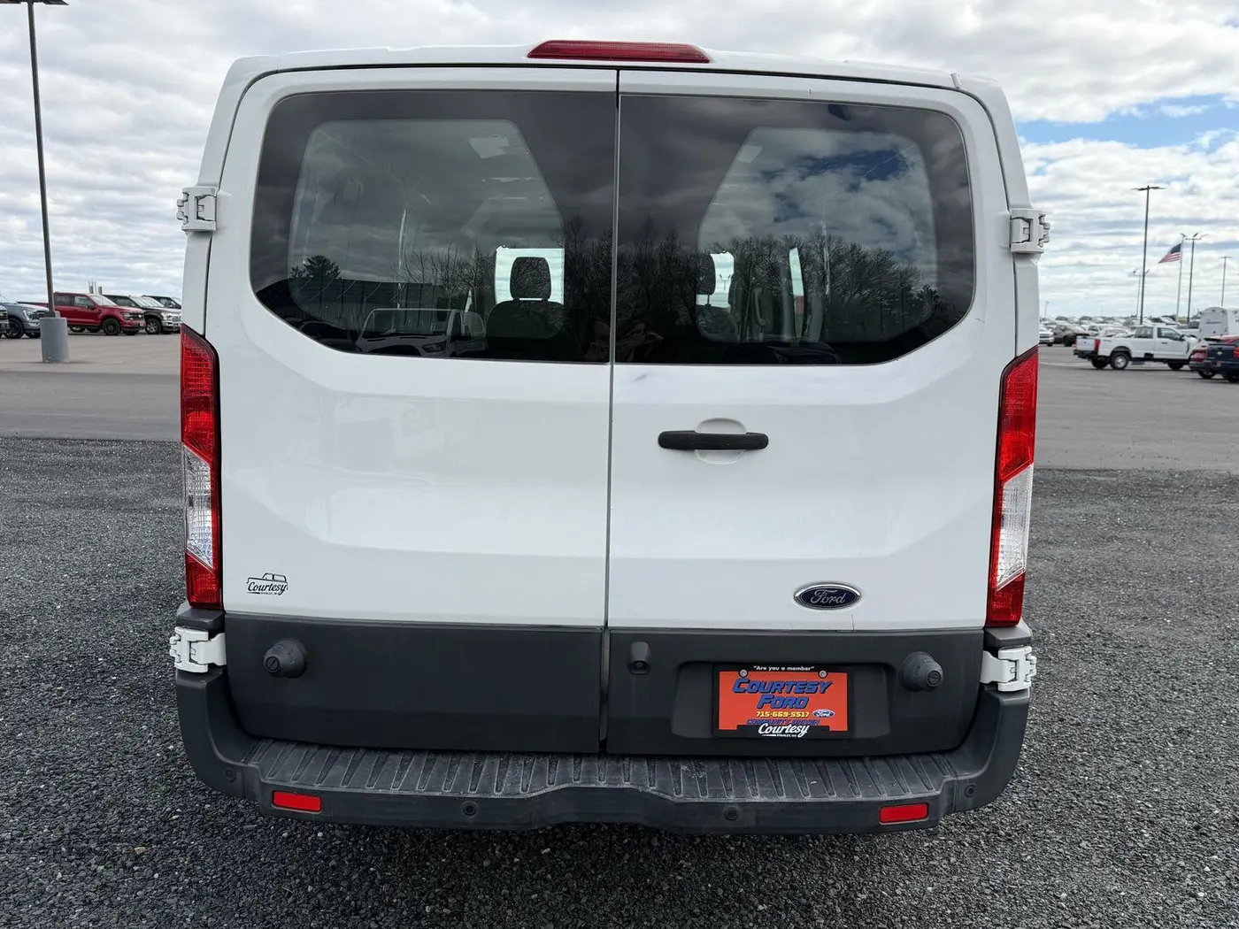 2016 Ford Transit - $14,955