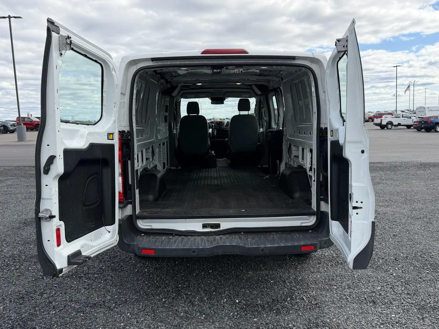 2016 Ford Transit - $14,955