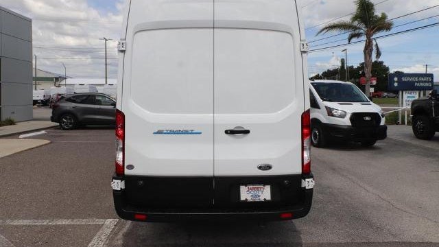 2023 Ford E-Transit 350