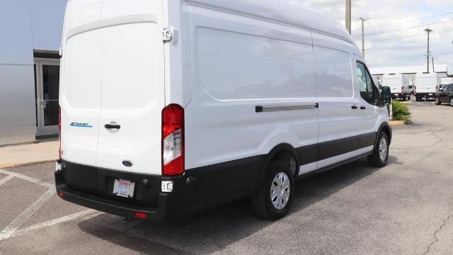 2023 Ford E-Transit 350