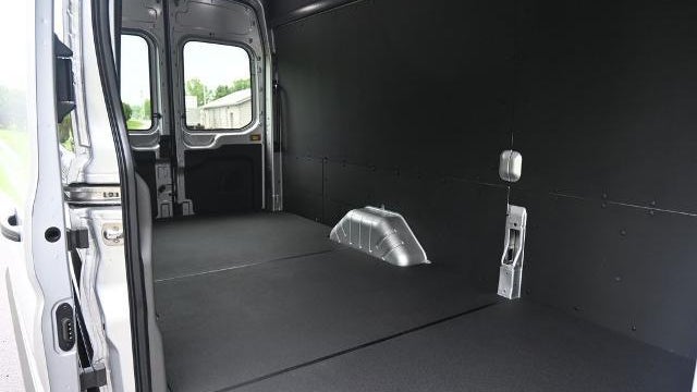 2025 Ford E-Transit 350