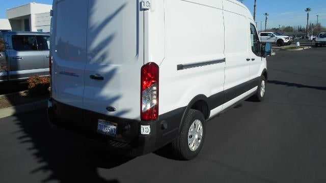 2022 Ford E-Transit 350