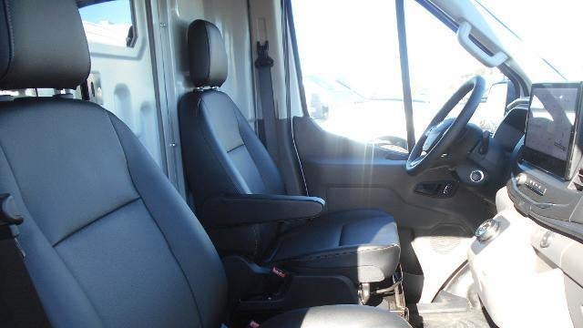 2022 Ford E-Transit 350