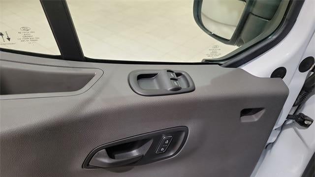 2022 Ford E-Transit 350