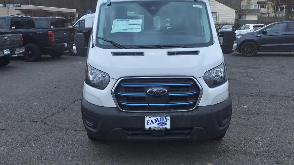 2023 Ford E-Transit 350