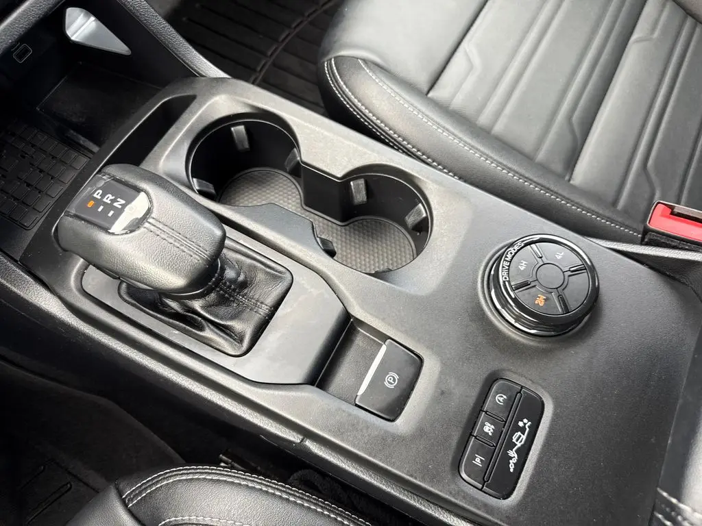 2024 Ford Ranger - $33,900
