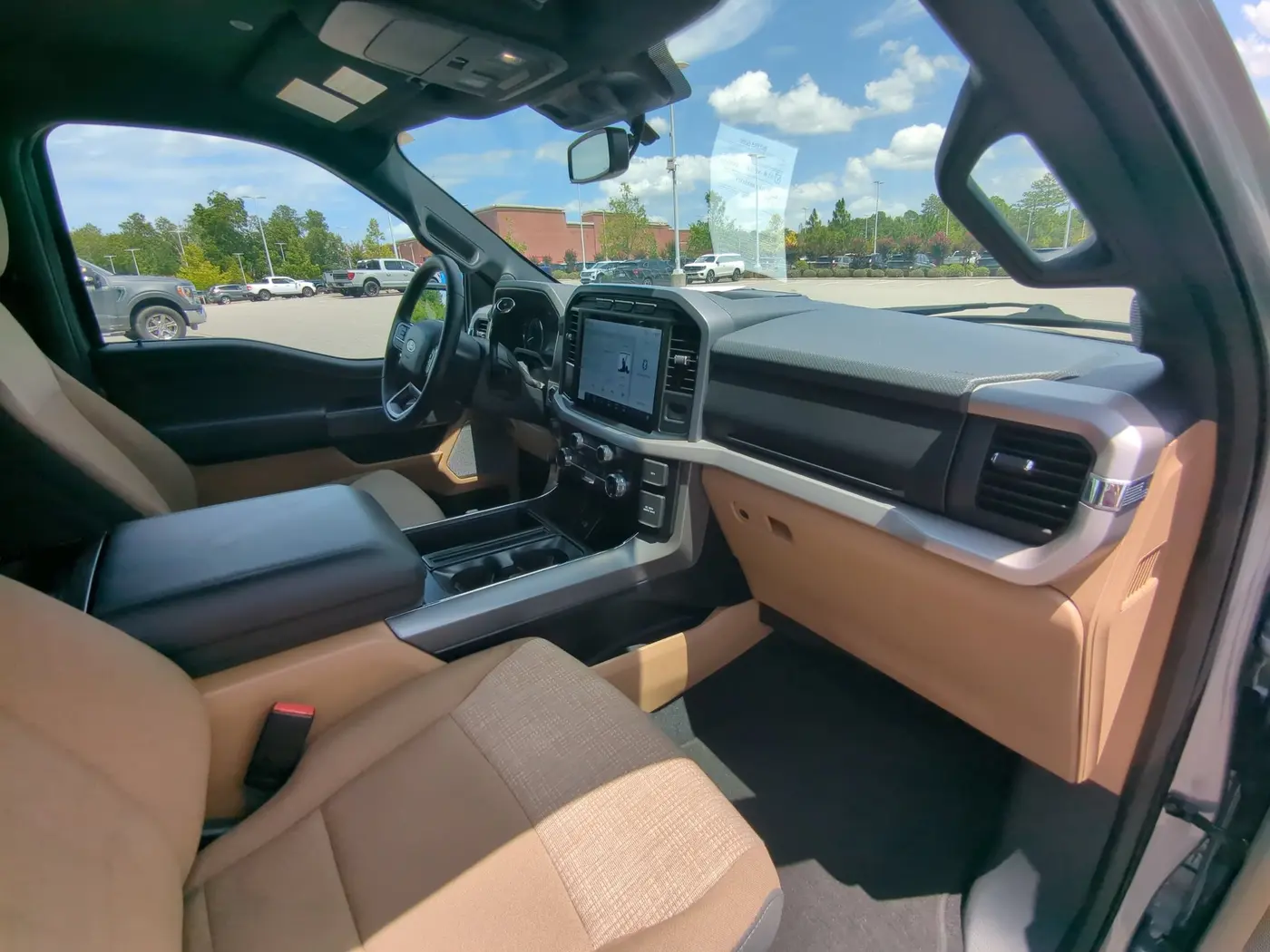 2023 Ford F-150 - $40,895
