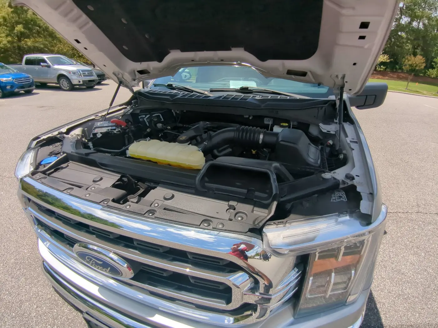 2023 Ford F-150 - $40,895