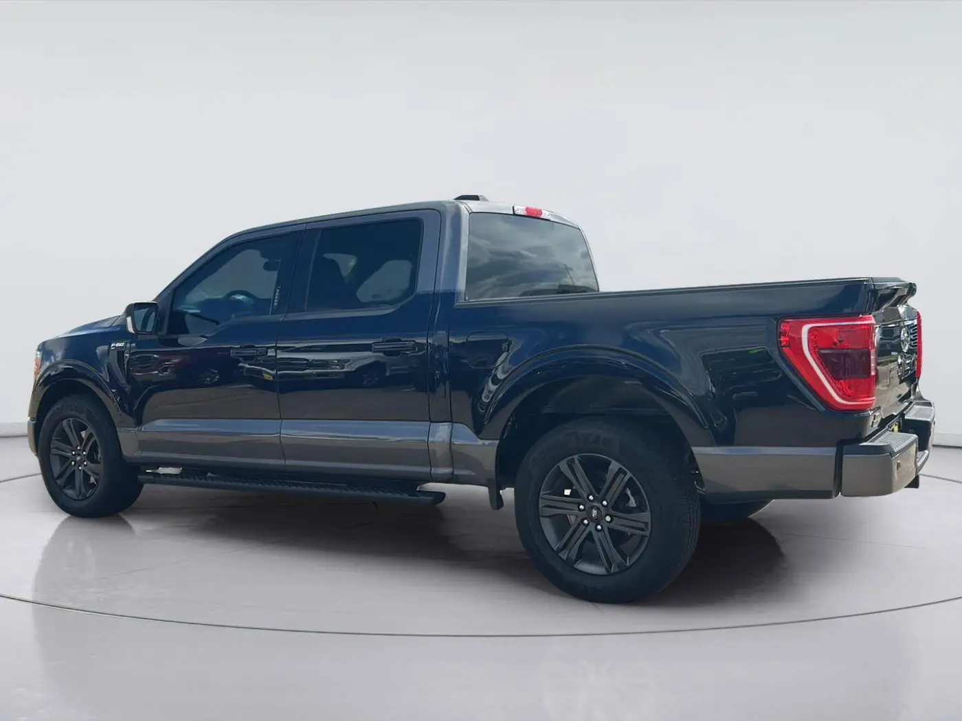 2023 Ford F-150 - $36,425