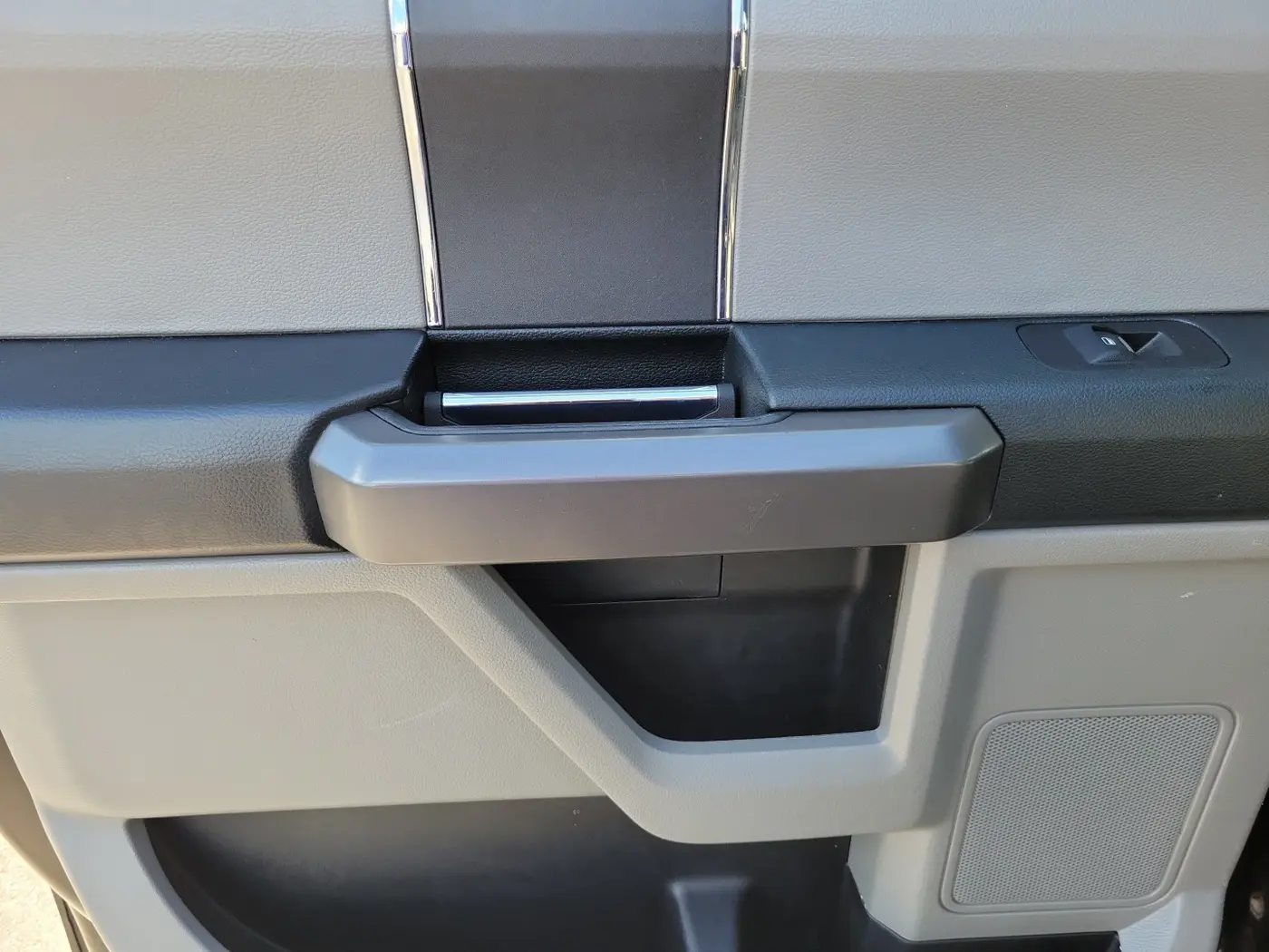 2018 Ford F-150 - $19,990