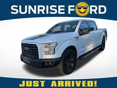 2015 Ford F-150 4X2 XLT 4DR Supercrew 5.5 FT. SB