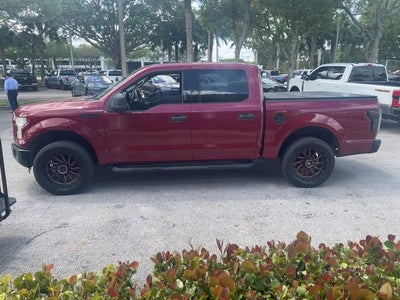 2015 Ford F-150 4X2 Platinum 4DR Supercrew 5.5 FT. SB