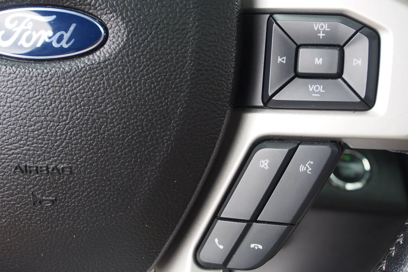 2016 Ford F-150 - $31,307