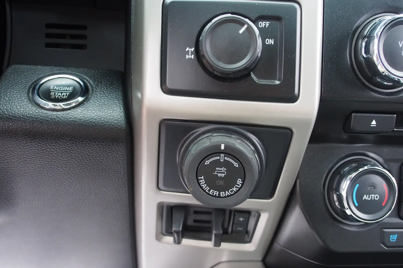 2016 Ford F-150 - $31,307