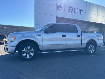 2014 Ford F-150 4X2 XL 4DR Supercrew Styleside 5.5 FT. SB