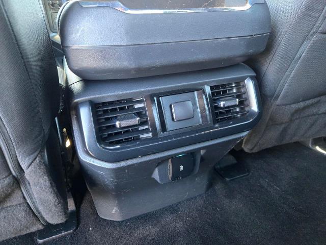 2023 Ford F-150 - $25,900