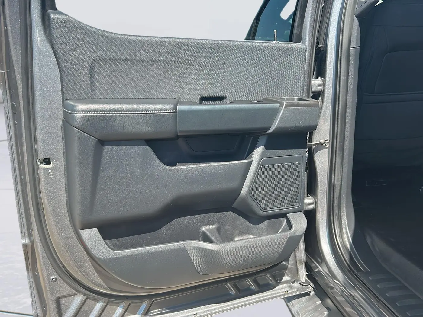 2023 Ford F-150 - $30,925