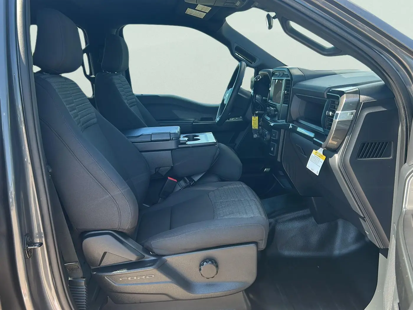 2023 Ford F-150 - $30,925