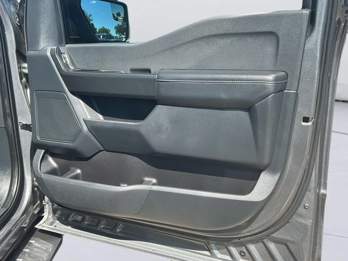 2023 Ford F-150 - $30,925