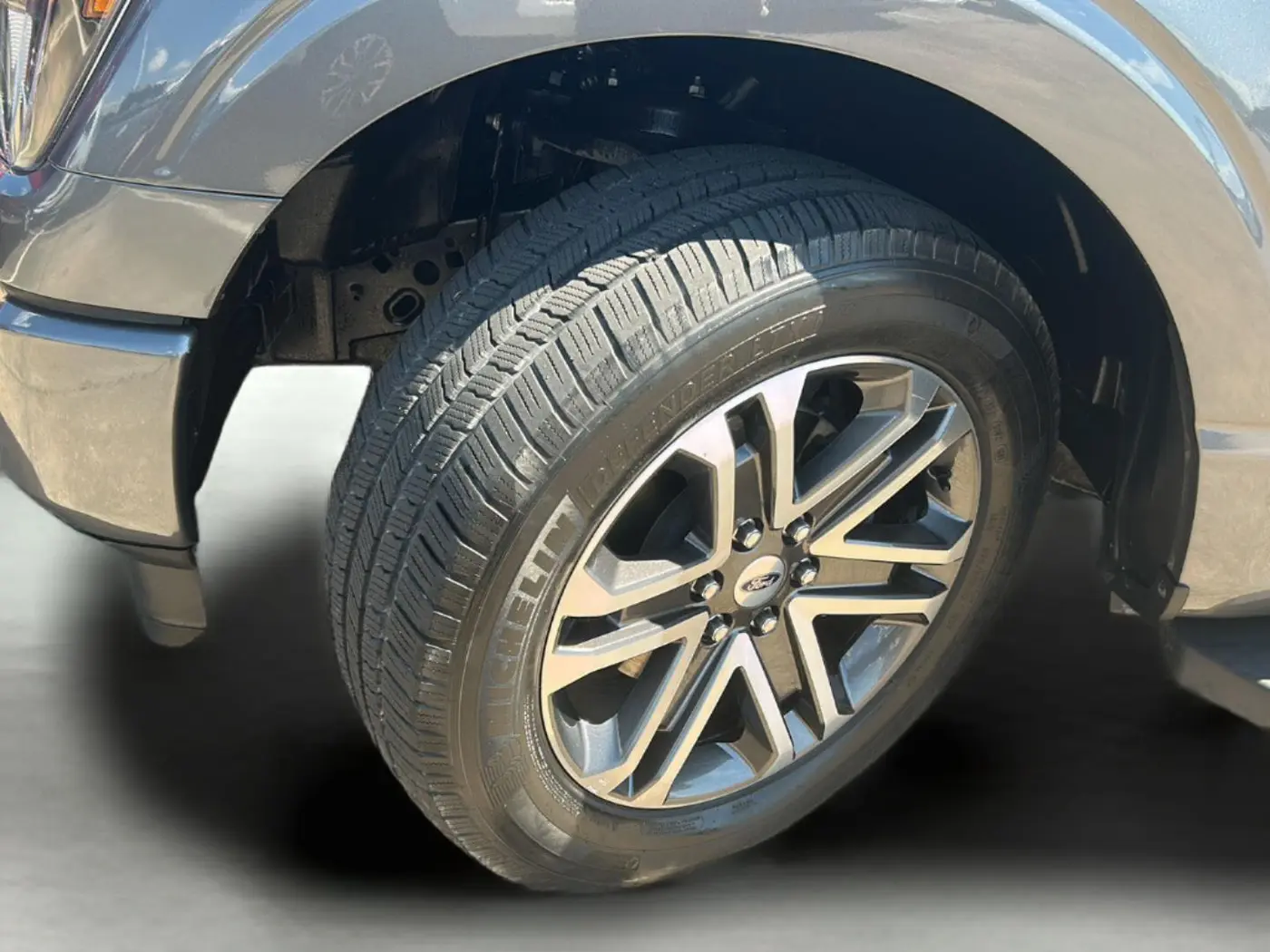 2023 Ford F-150 - $30,925