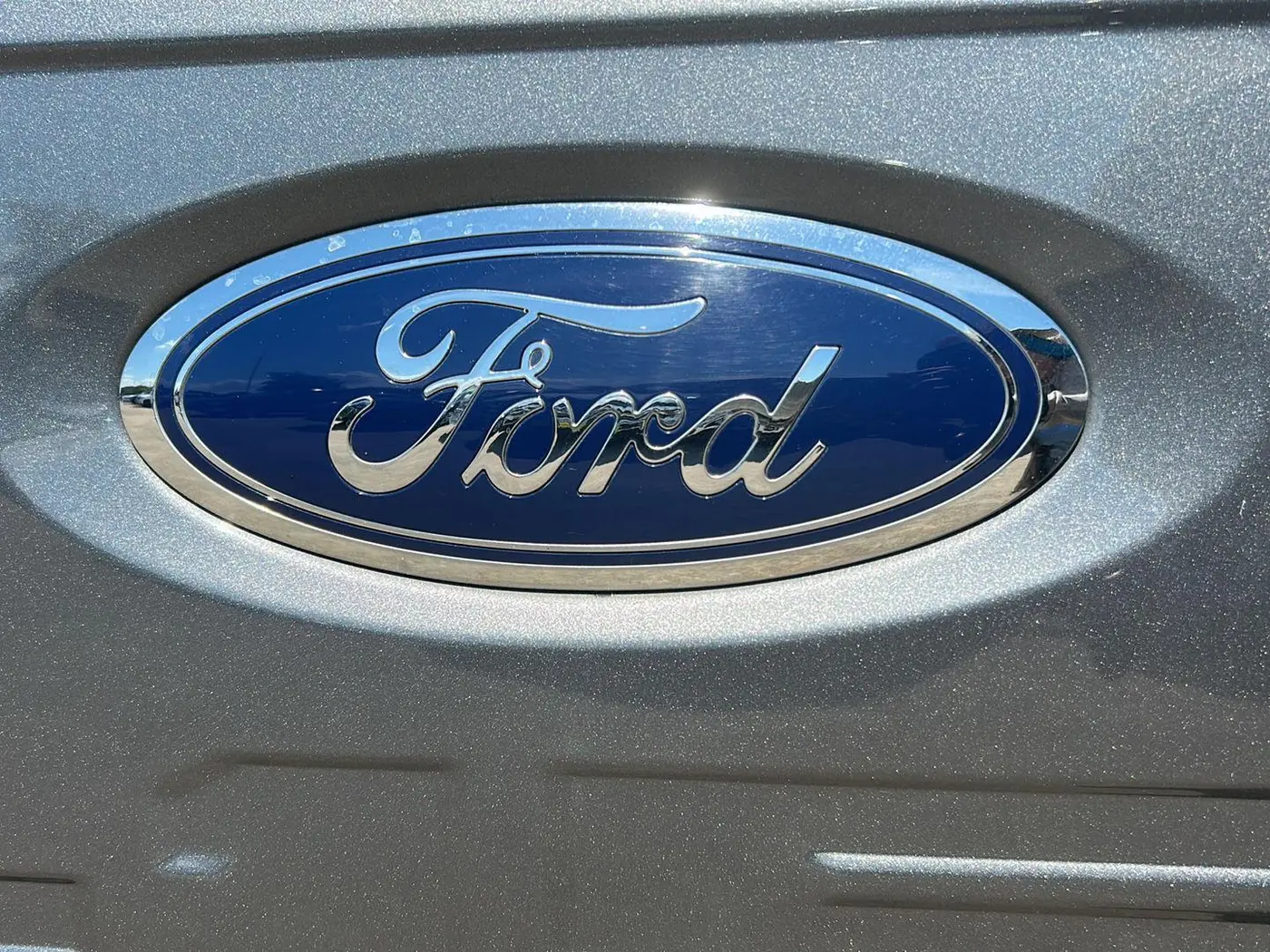 2023 Ford F-150 - $30,925