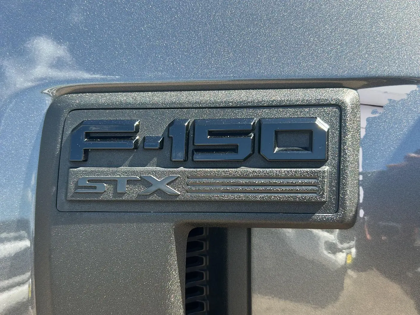 2023 Ford F-150 - $30,925