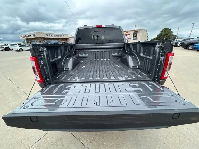 2023 Ford F-150 - $35,980