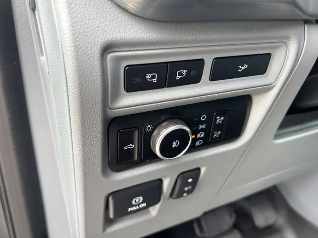2023 Ford F-150 - $35,980