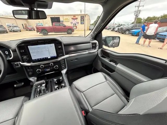 2023 Ford F-150 - $35,980