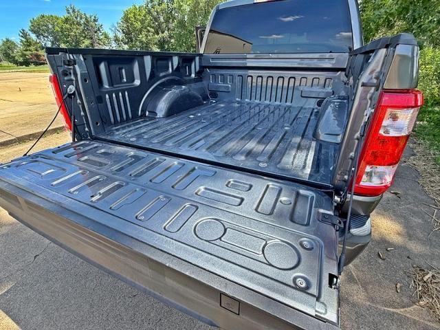 2022 Ford F-150 - $28,365
