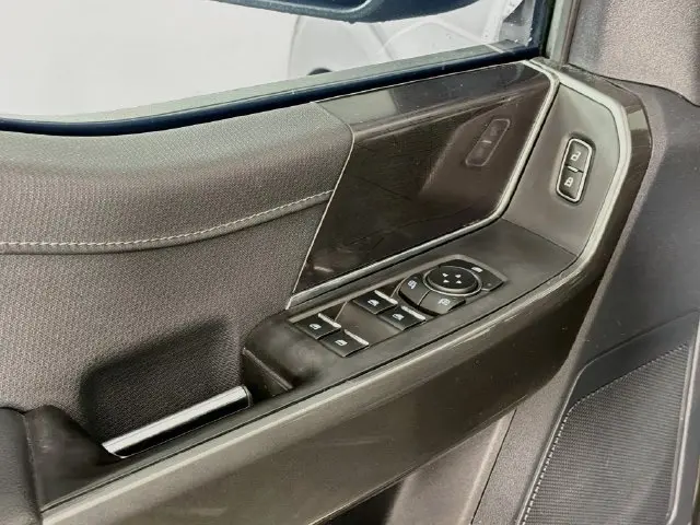 2023 Ford F-150 - $28,000