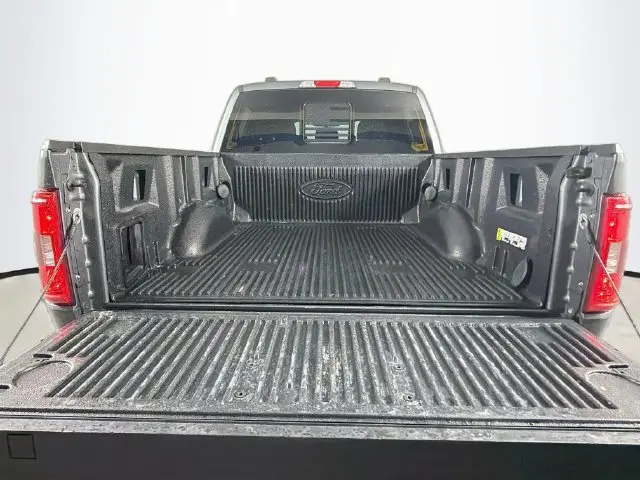 2023 Ford F-150 - $28,000