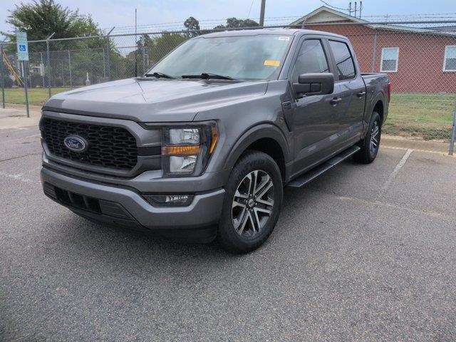 2023 Ford F-150 XL — photo 1 of 2