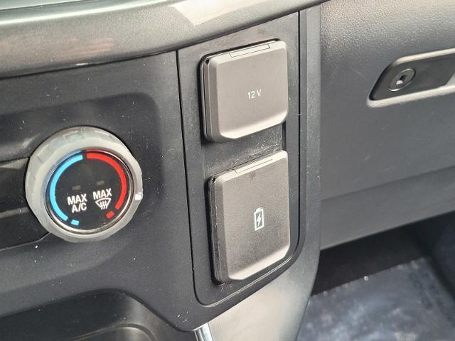 2023 Ford F-150 - $33,900