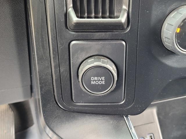 2023 Ford F-150 - $33,900