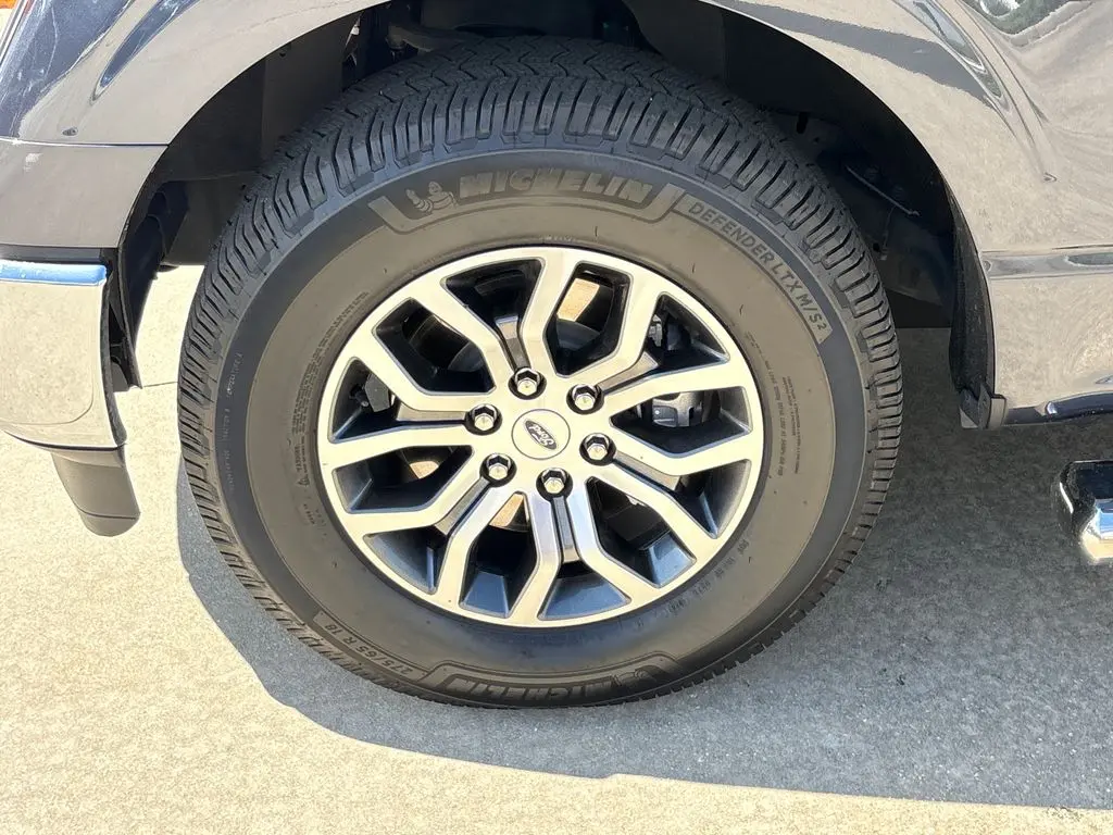 2022 Ford F-150 - $38,001