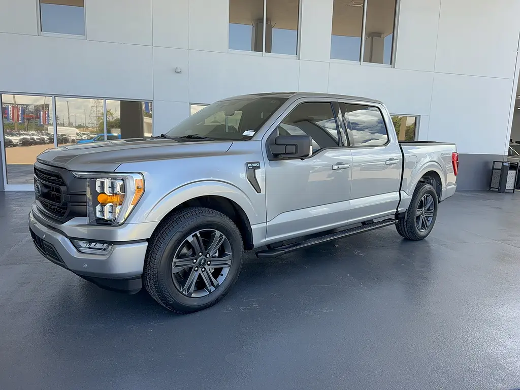 2023 Ford F-150 - $43,995