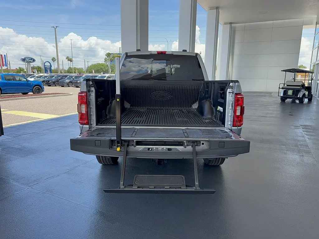 2023 Ford F-150 - $43,995