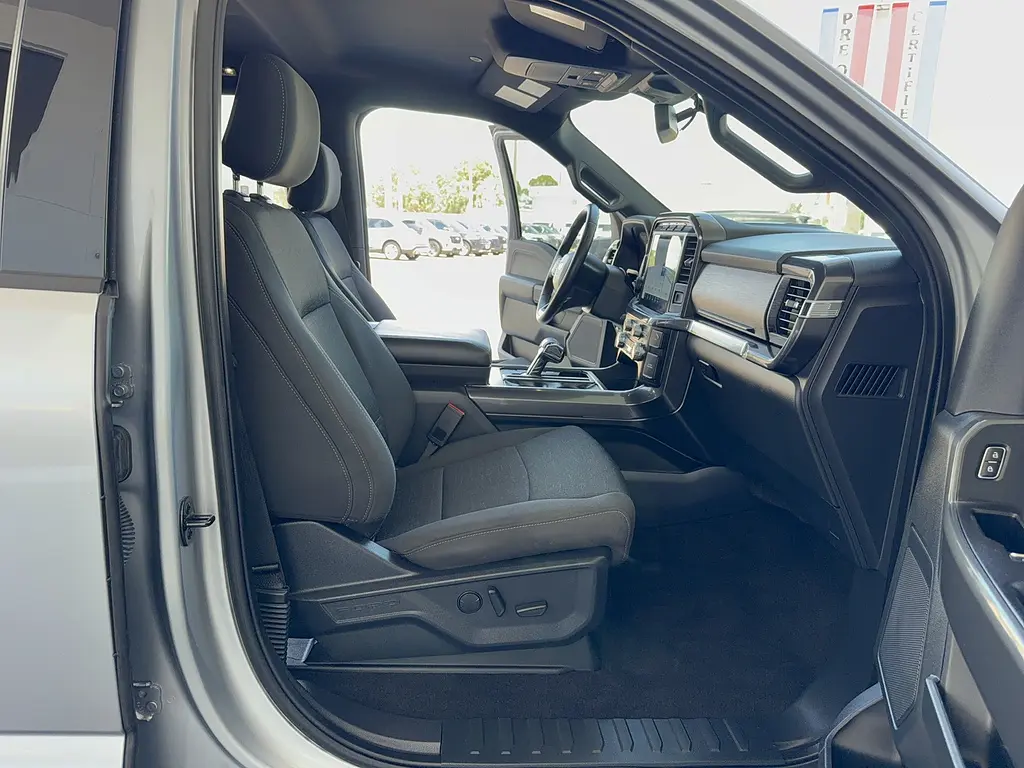 2023 Ford F-150 - $43,995