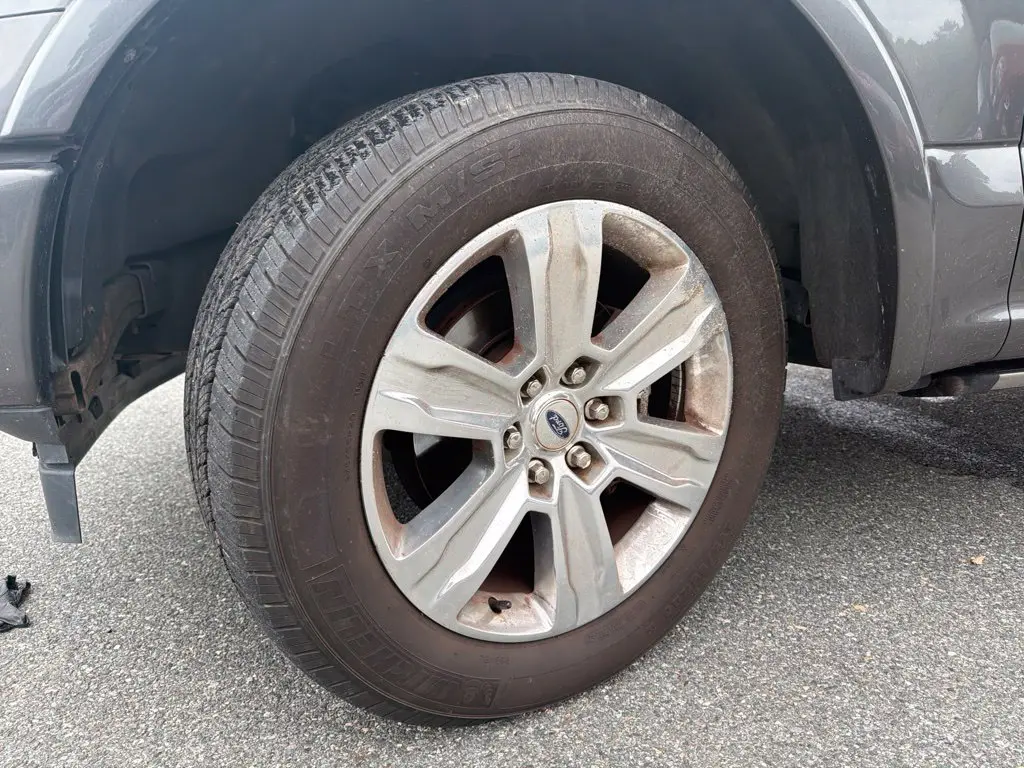 2019 Ford F-150 - $28,700