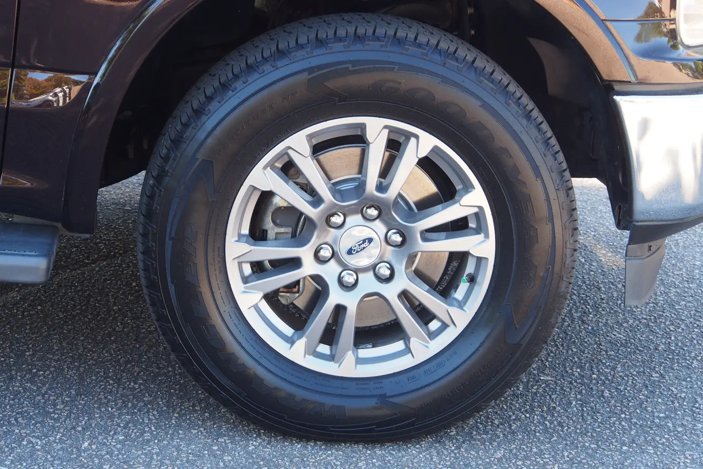 2020 Ford F-150 - $27,860