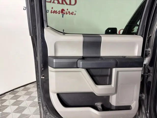 2020 Ford F-150 - $19,000