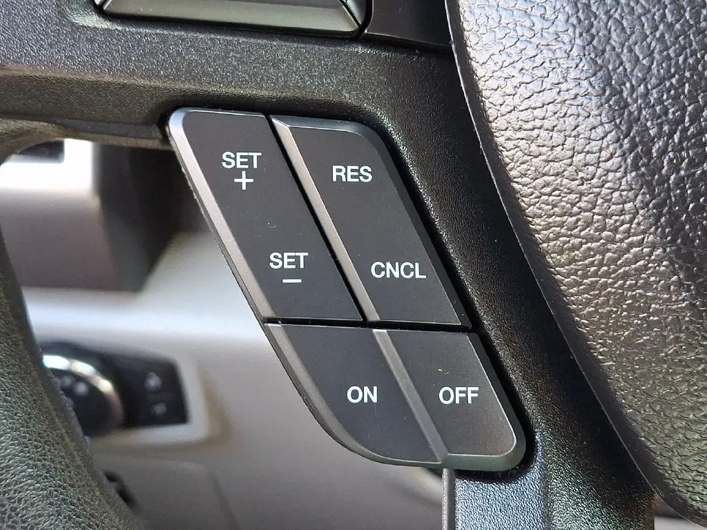 2018 Ford F-150 - $27,200