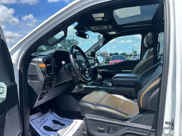 2022 Ford F-150 - $36,900