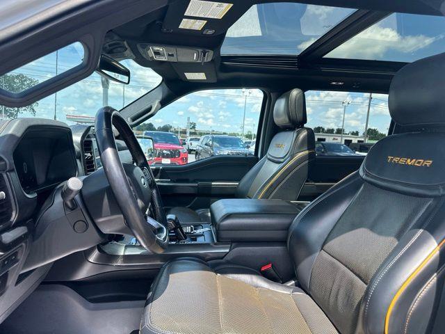 2022 Ford F-150 - $36,900