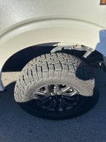 2023 F-150 Thumbnail 14